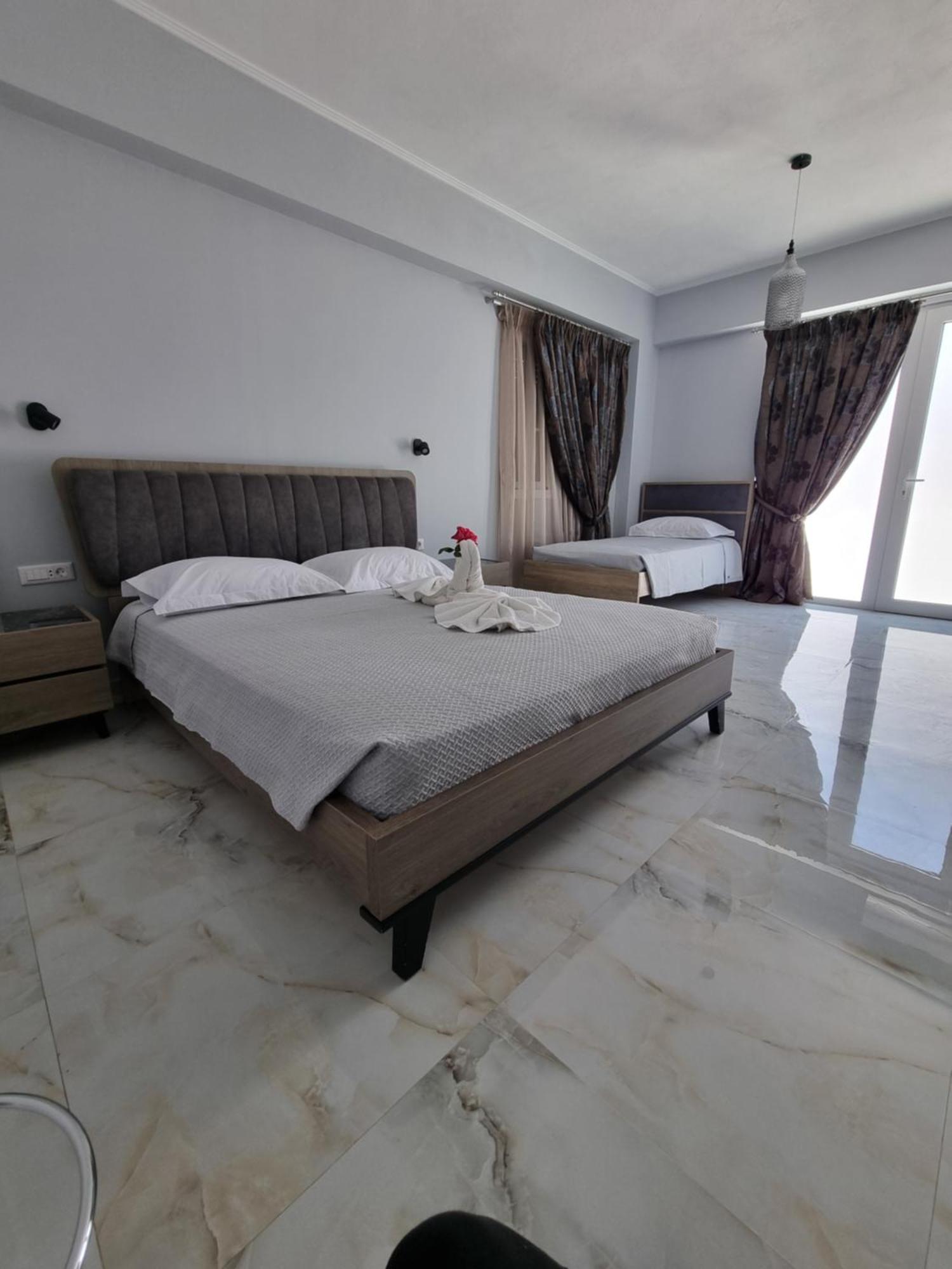 Eleni Hotel Кефалос Экстерьер фото